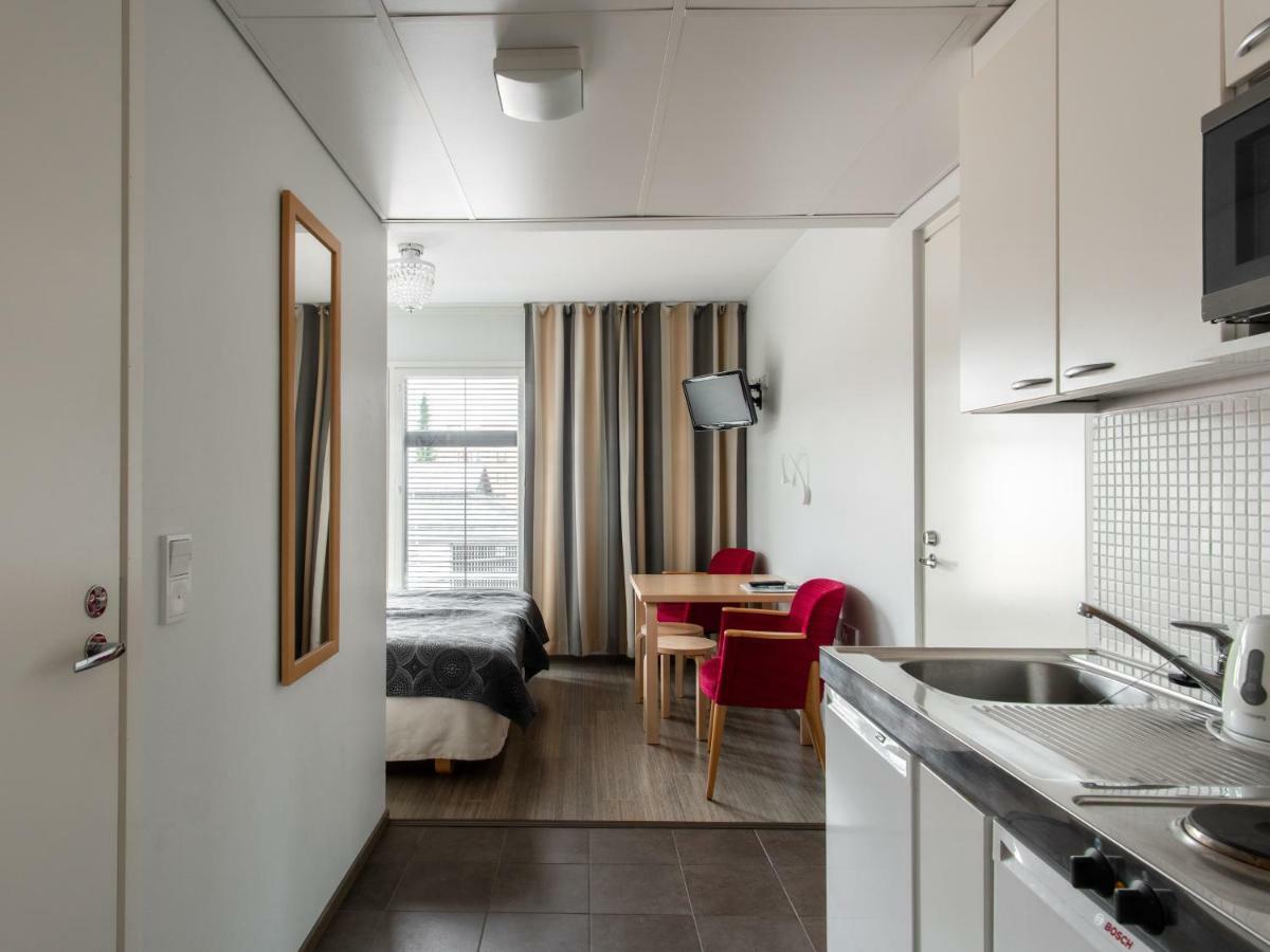 קופיו Hotel Jahtihovi מראה חיצוני תמונה